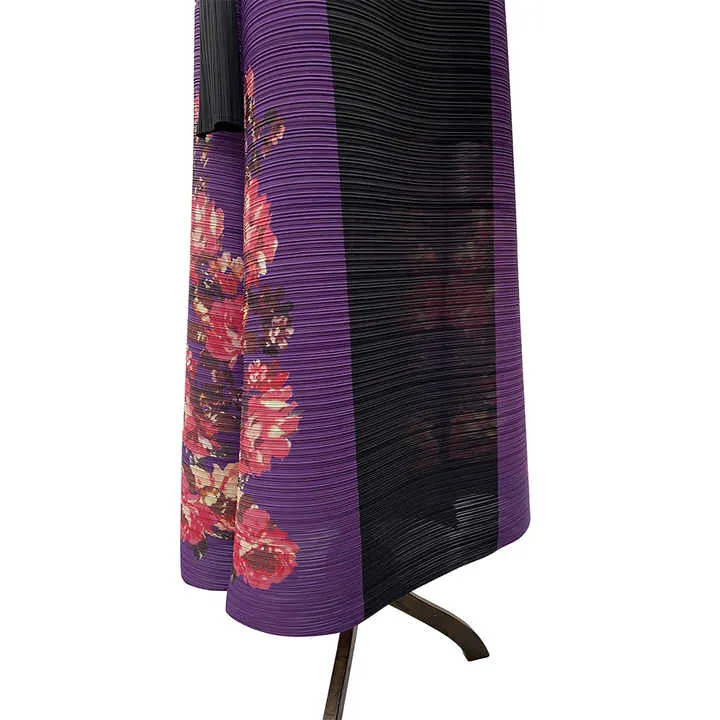 عبايات نسائيه انيقه و فاخره , Elegant and luxurious women's abayas