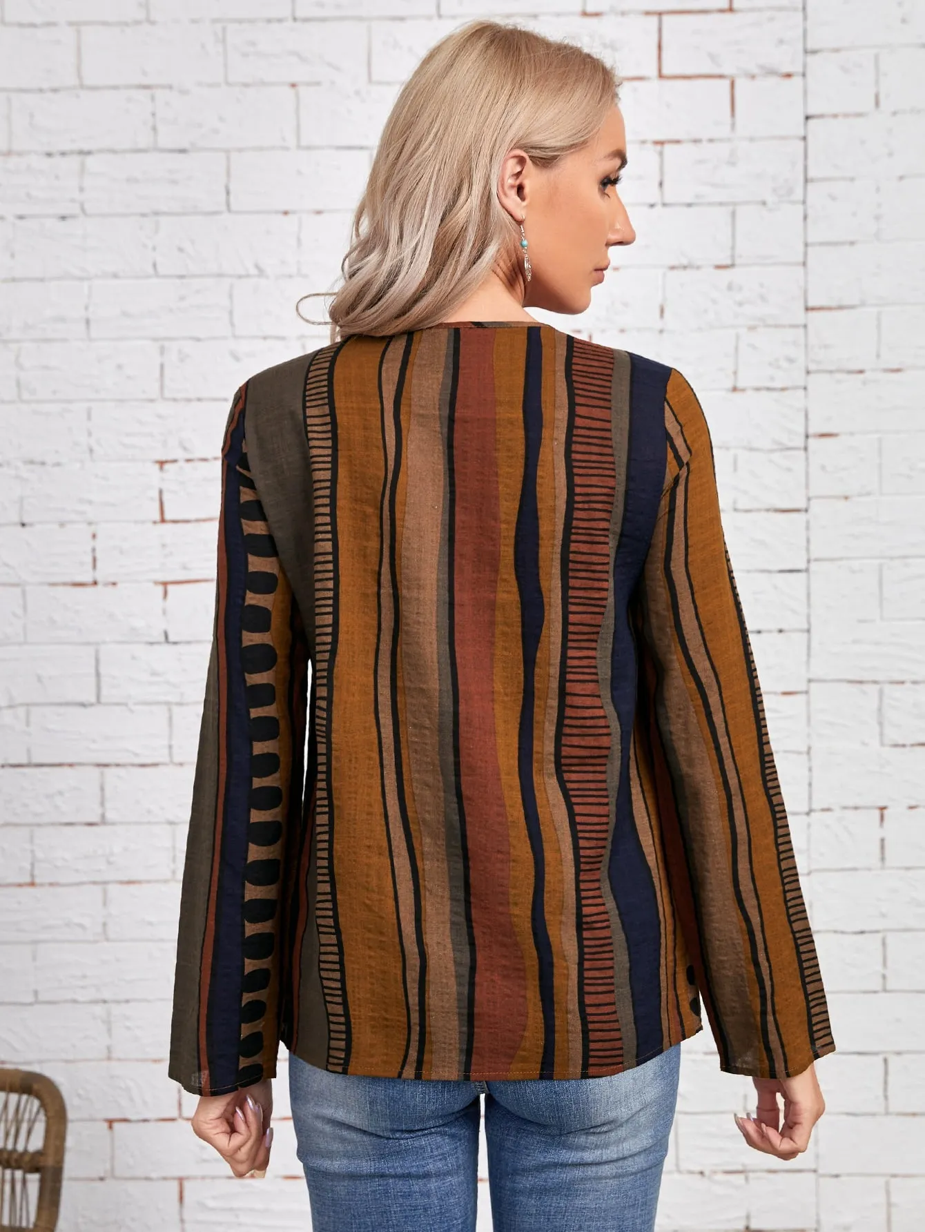 Casual Geometric Long Sleeve Round Neck Regular Blouse
