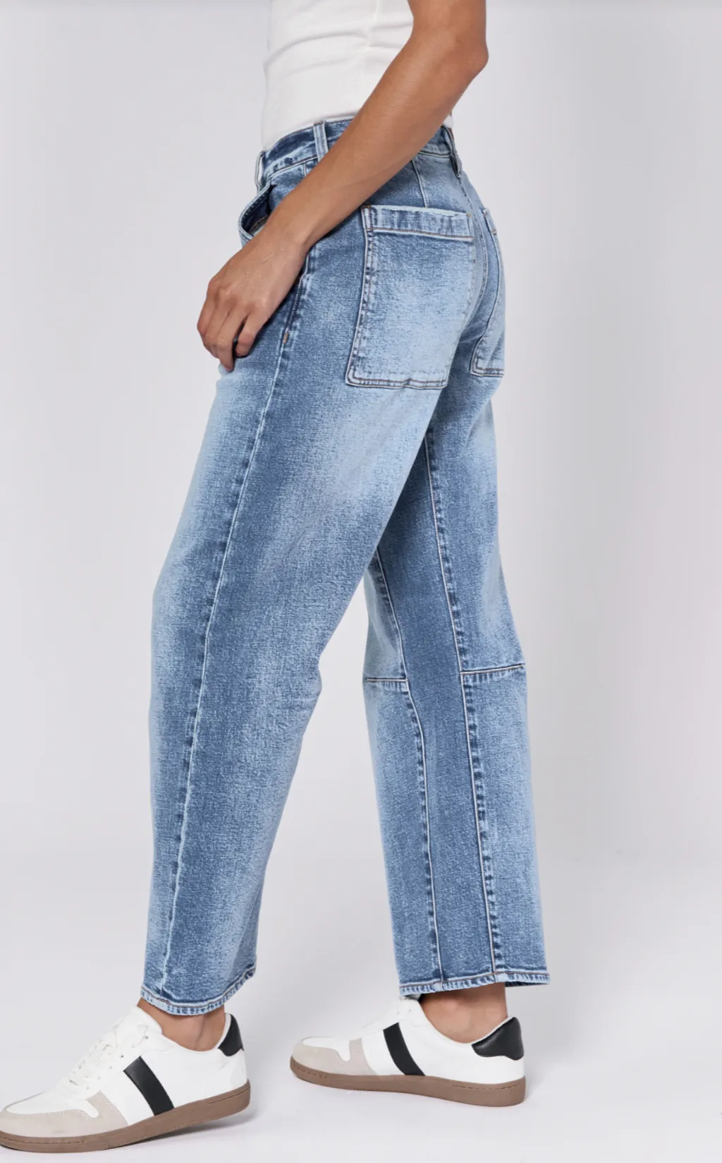 Lasso Barrel Jean