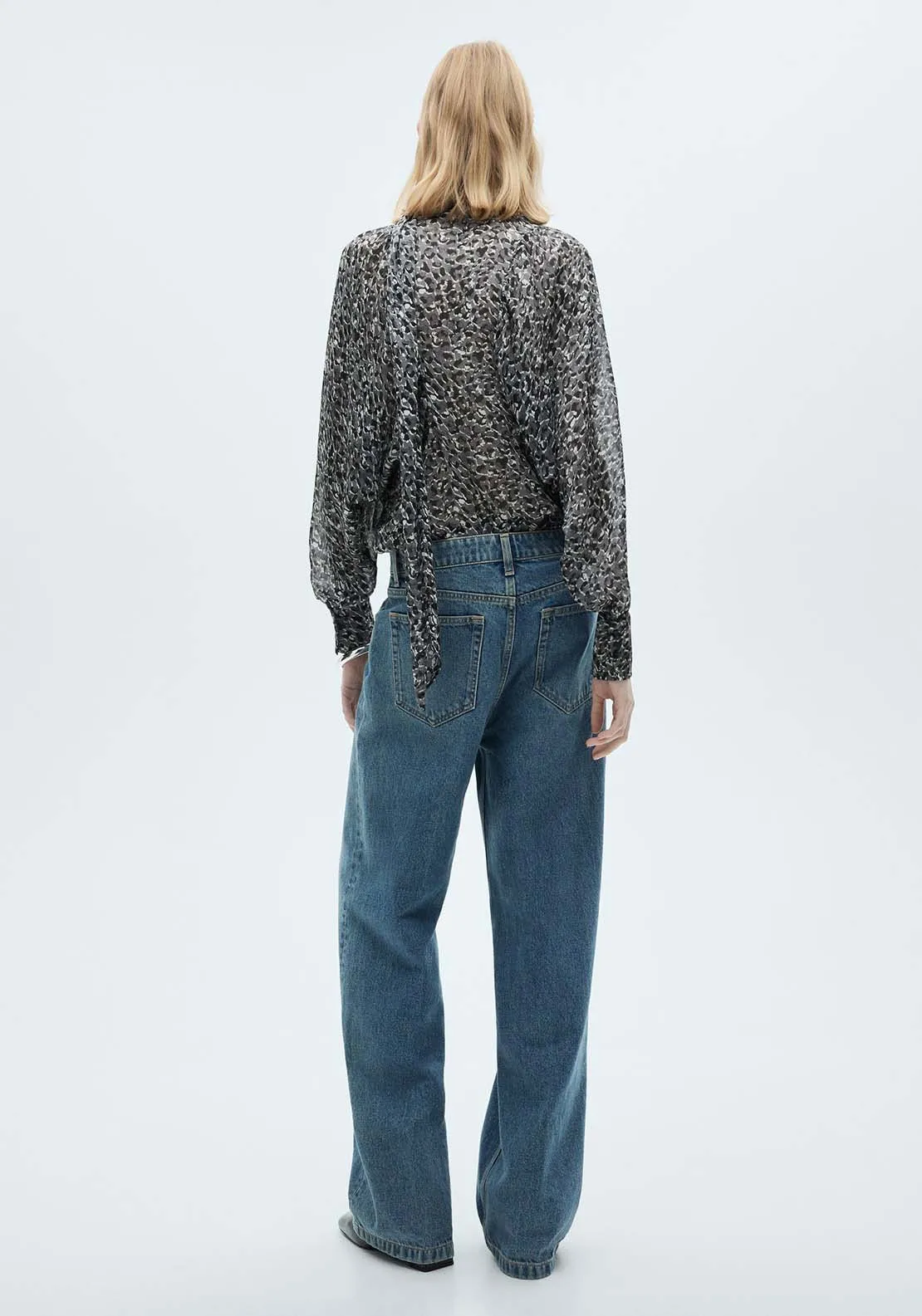 Leopard-print blouse with collar and bow - Black