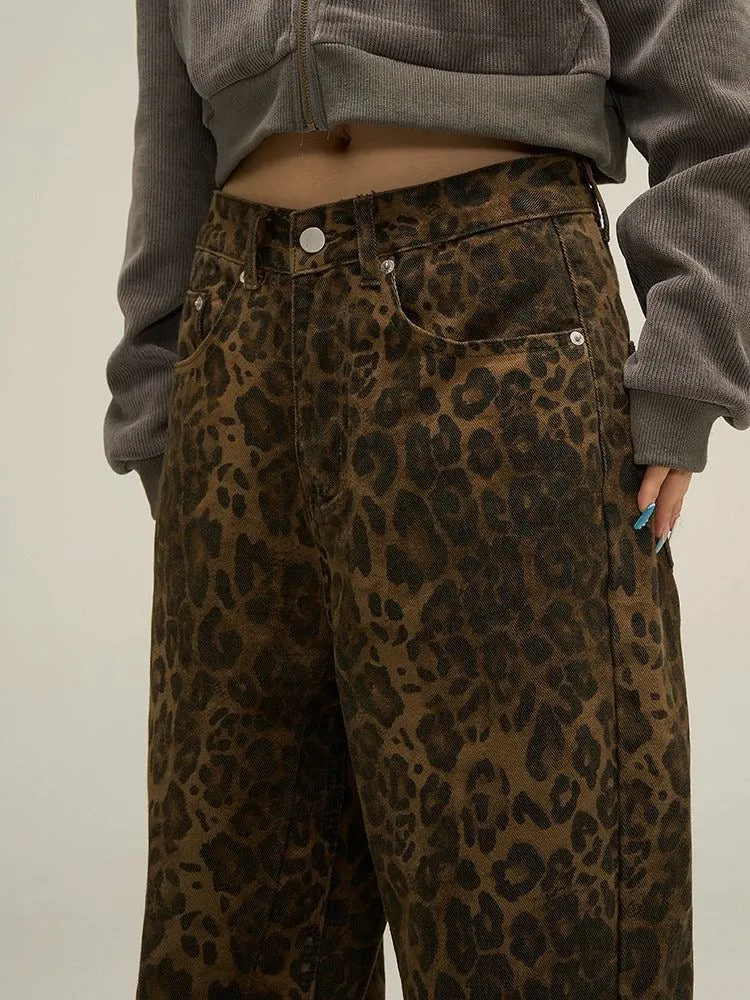 Low-Waist Leopard Print Jeans