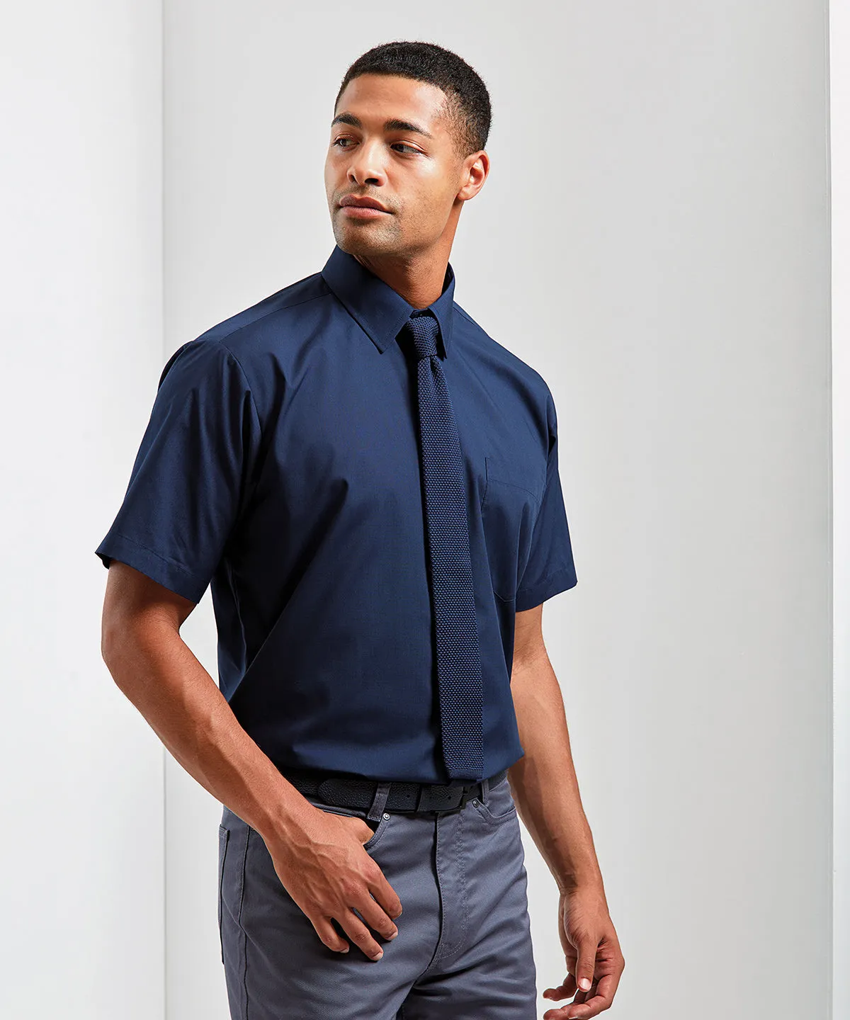 Short sleeve poplin shirt | Black*