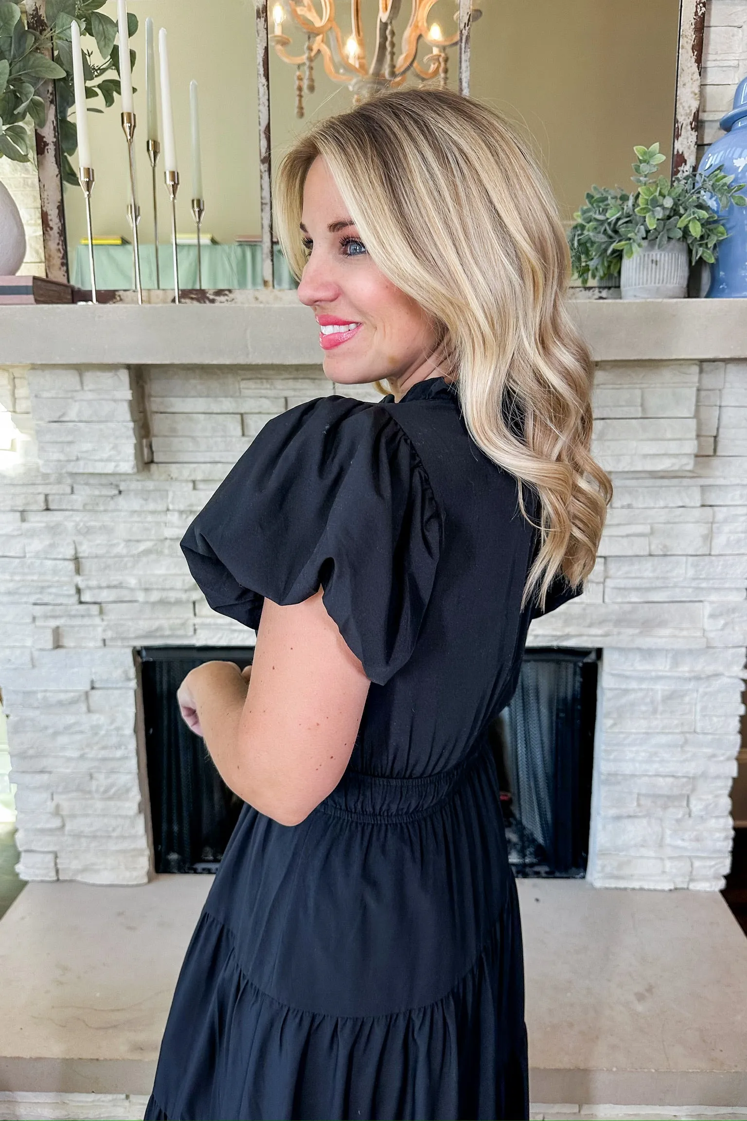 V Neck Bubble Sleeve Tiered Maxi Dress in Black