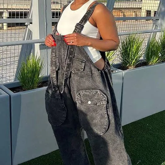 Wide-Leg Jeans with Baggy Halter Pockets